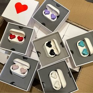 Heartbeats♥️ Cute Bluetooth earbuds 🎶 *NEW*